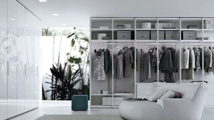 步入式衣柜設(shè)計(jì)的小竅門 記得收藏哦