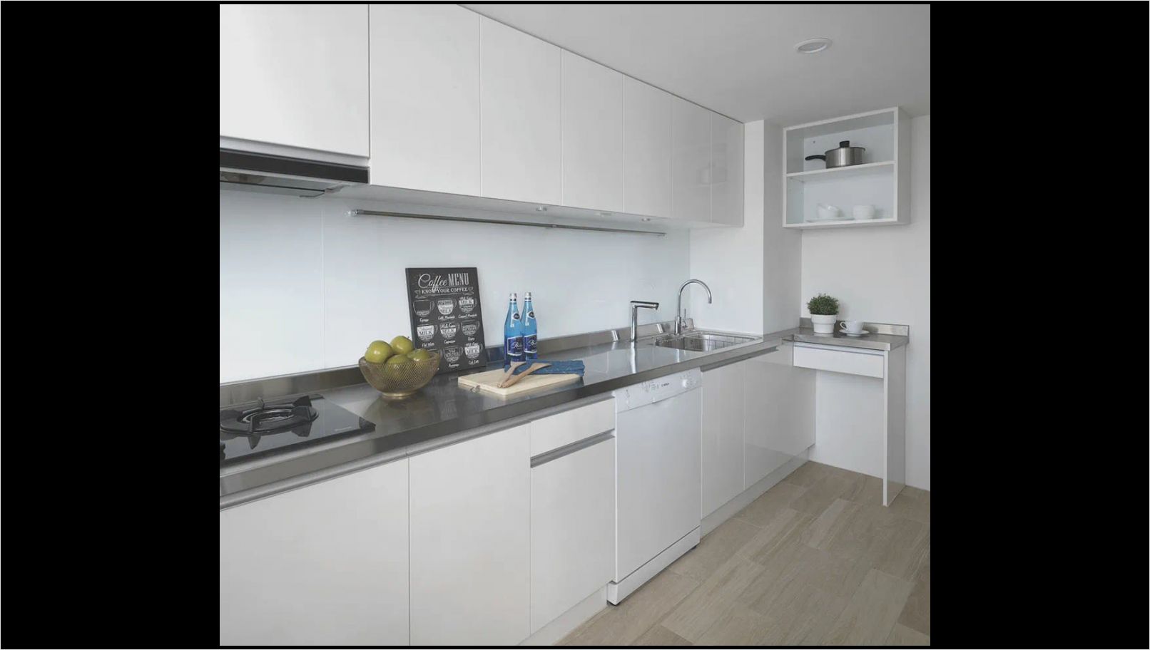 b46e7c8e2fffc0a252cbd5a303e956b